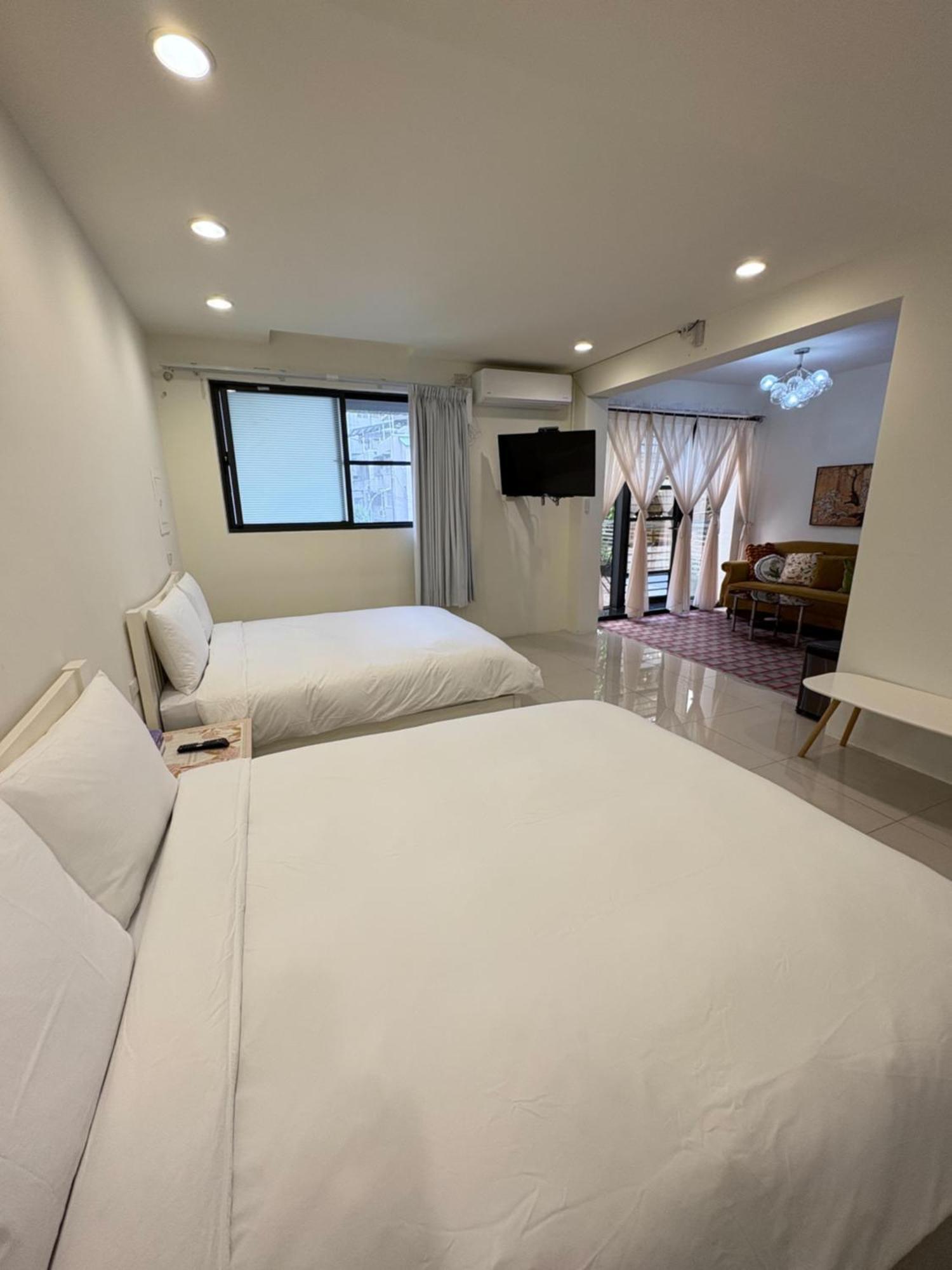 Kaohsiung Raifong Corner Homestay エクステリア 写真