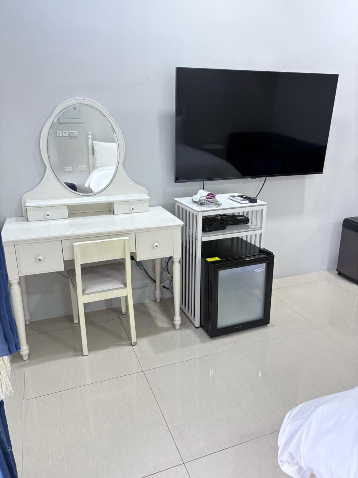 Kaohsiung Raifong Corner Homestay エクステリア 写真