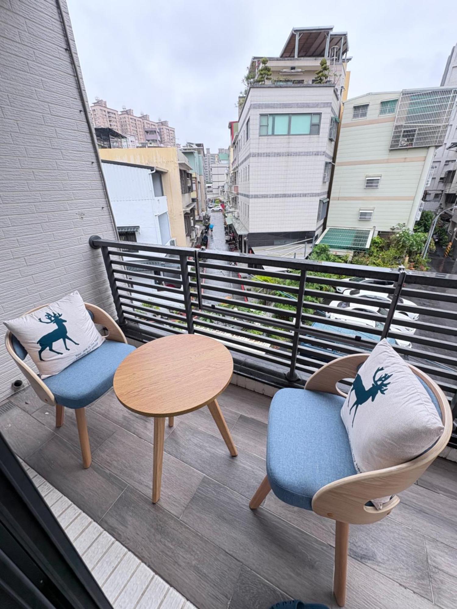 Kaohsiung Raifong Corner Homestay エクステリア 写真